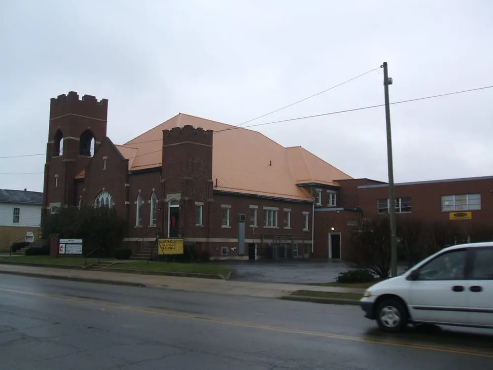 Expert shingle roofing service in St Louisville, OH by HM Metals