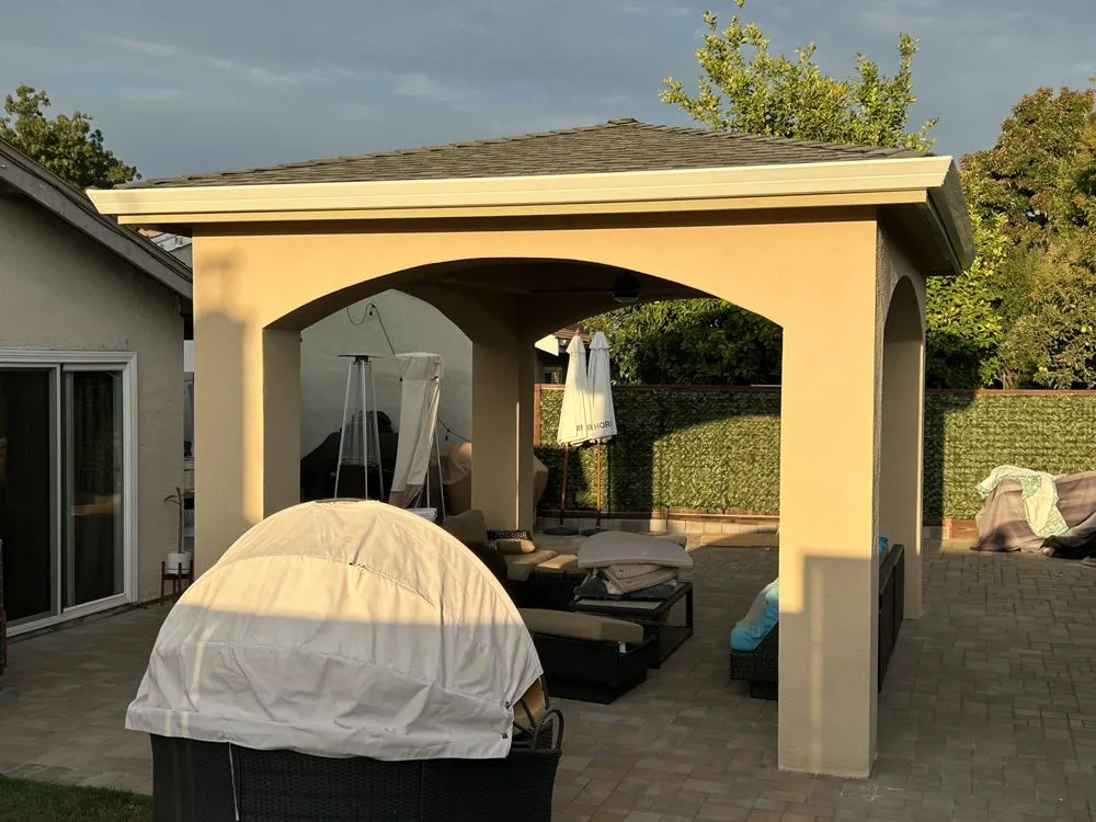 Slide of HN Builders