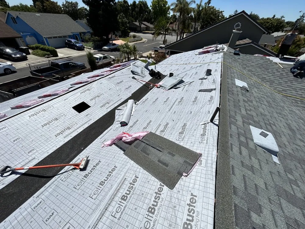 Slide of HN Builders