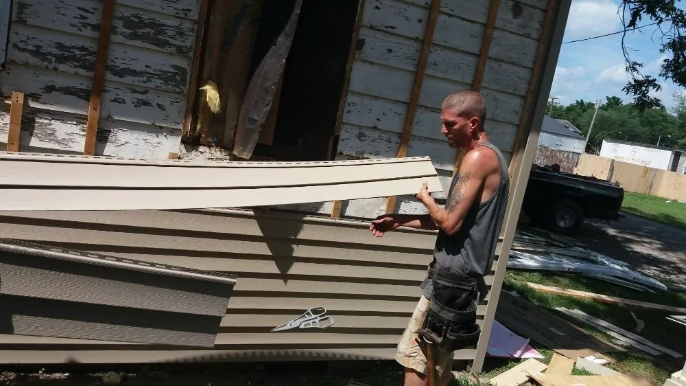 Emergency roof installation experts serving Crocker, MO - Hock's Home Remodeling