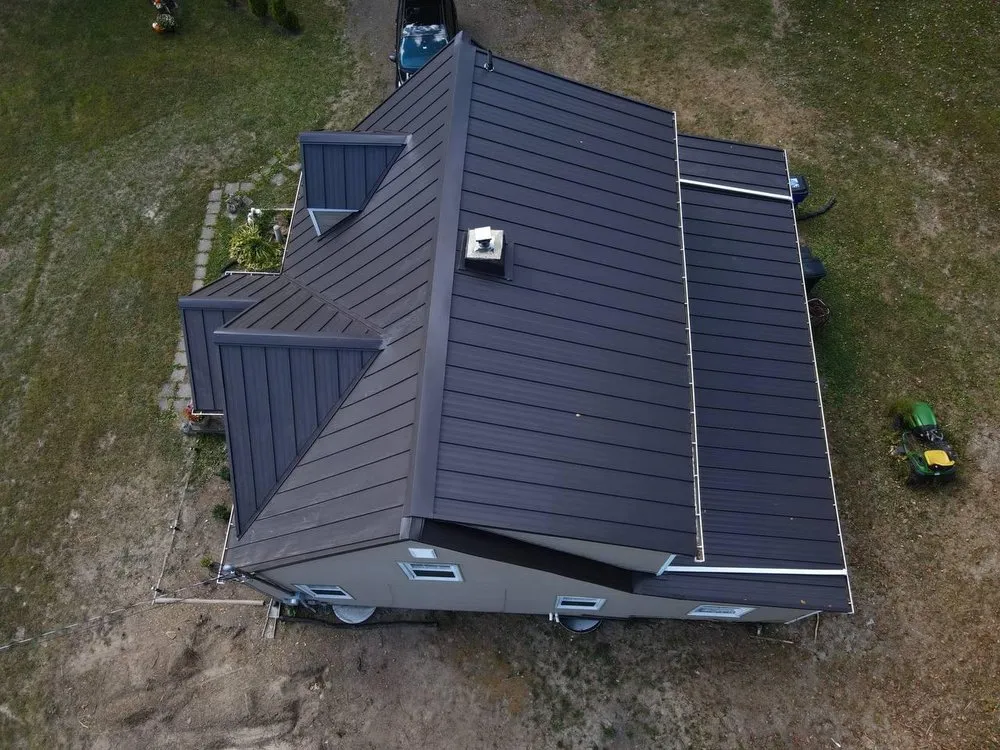 Slide of Hof Roofing & Construction Akron