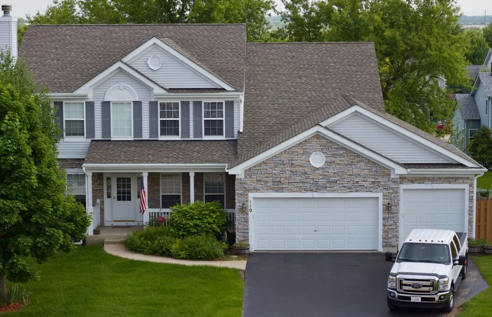 Slide of Holda Construction Roofing and Siding