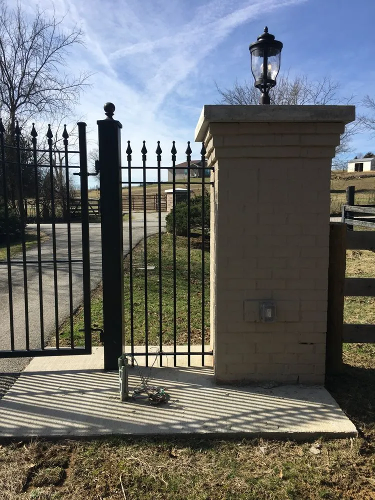 Slide of Holderfield Construction