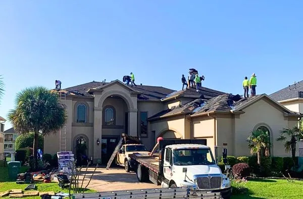 Holladay Family Roofing Logo