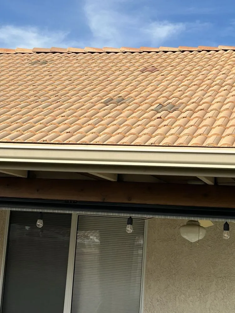 Slide of Holliday Roofing