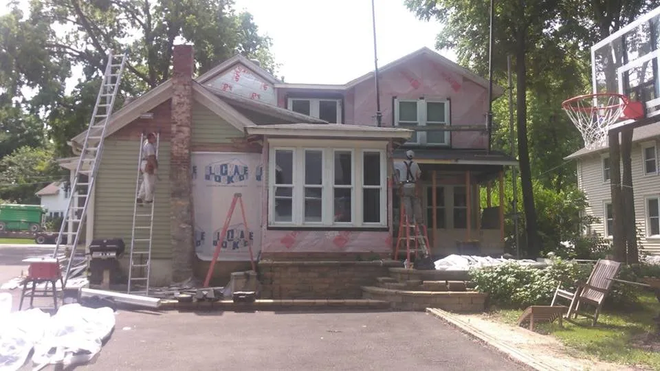 Slide of Hollingsworth Home Improvement