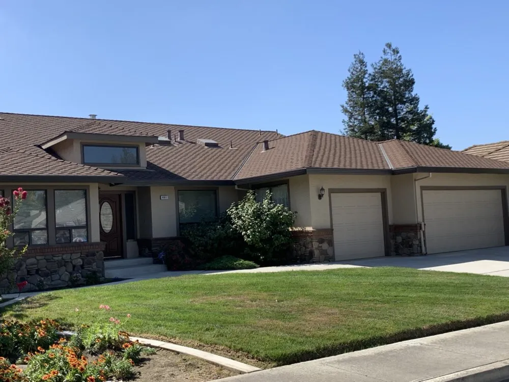 Slide of Hollister Roofing