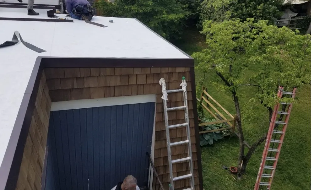 Reliable roof installation experts serving MONTGOMRY VLG, MD - Holly Exterior Consultant