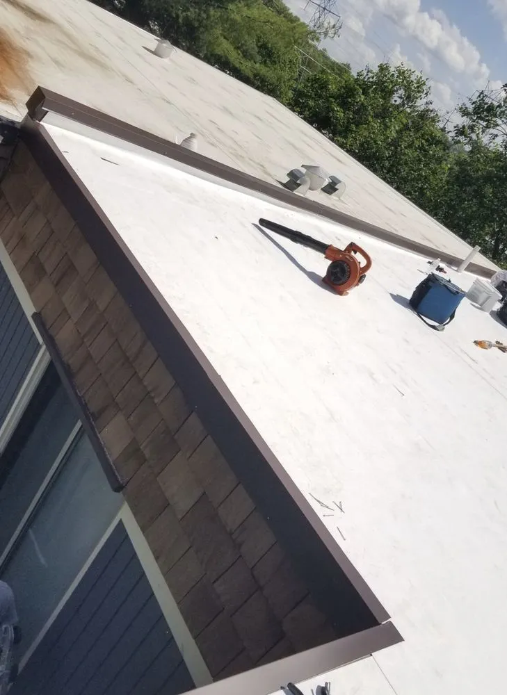 Top-rated flat roof repair for homes across MONTGOMRY VLG, MD - Holly Exterior Consultant
