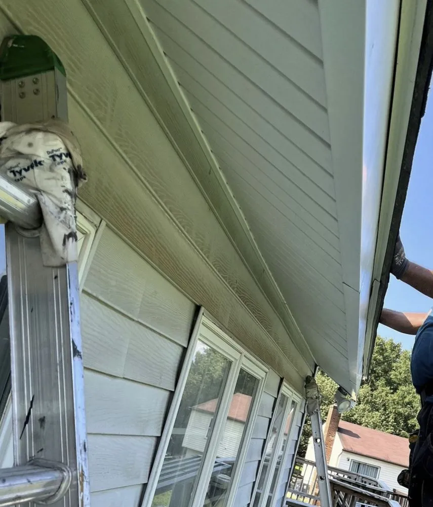 Top-rated residential roofing service for homes in MONTGOMRY VLG, MD by Holly Exterior Consultant