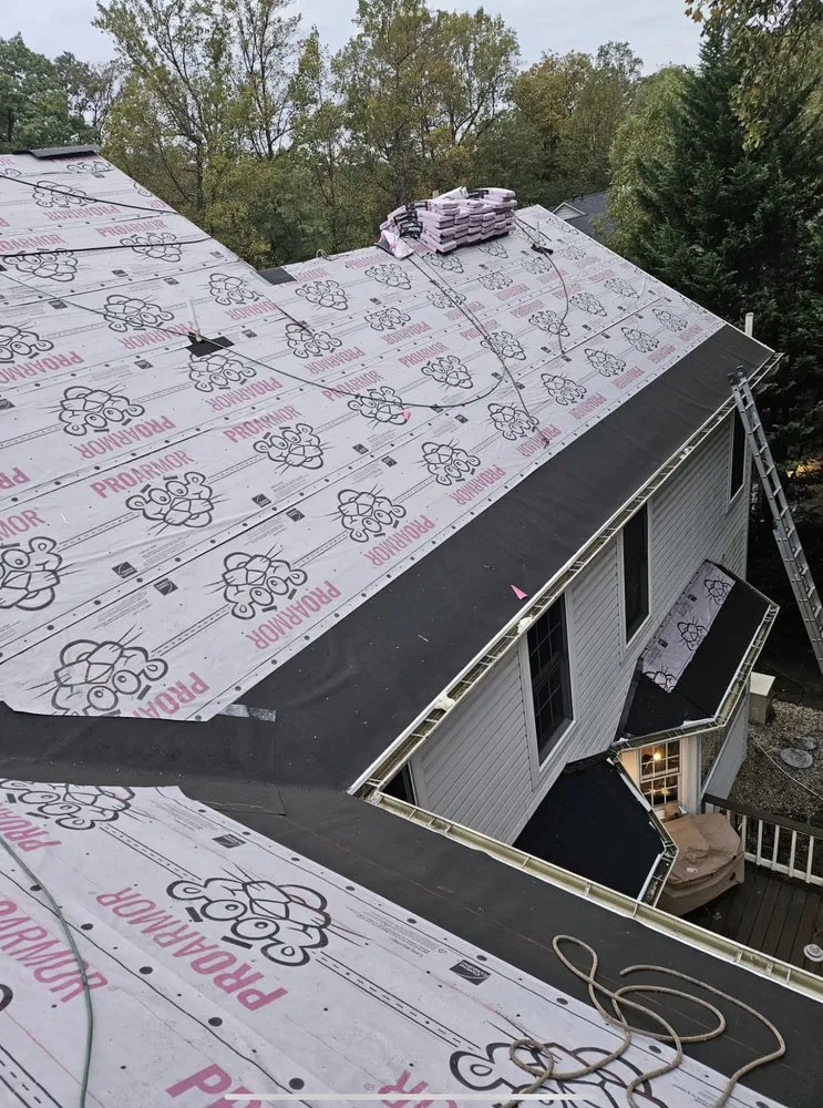 Professional roof inspection in MONTGOMRY VLG, MD - Holly Exterior Consultant
