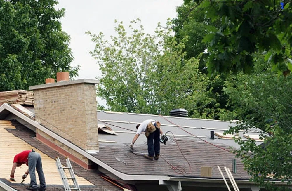 Reliable roof replacement in Lexington-Fayette, KY - Hollywood Renovations