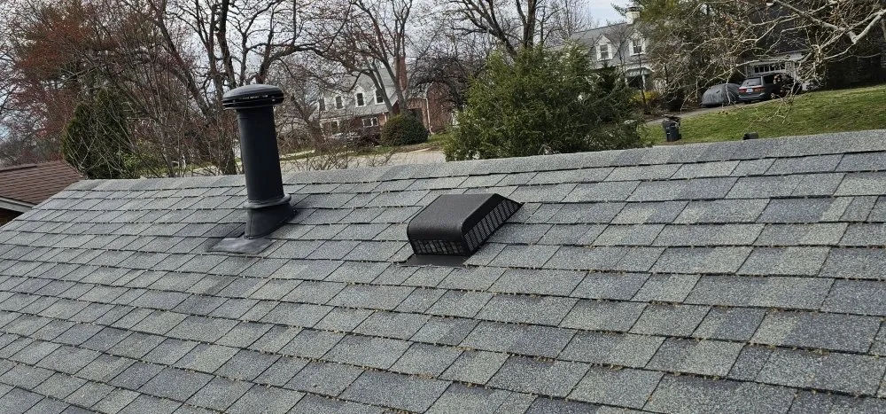 Reliable storm damage roof repair for residential properties in Lexington-Fayette, KY by Hollywood Renovations