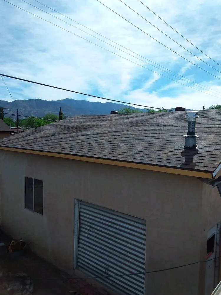 Slide of Hollywood Roofing