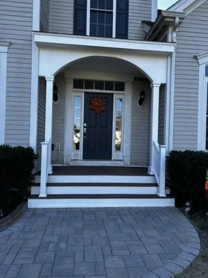 Home Improvement Solution Logo