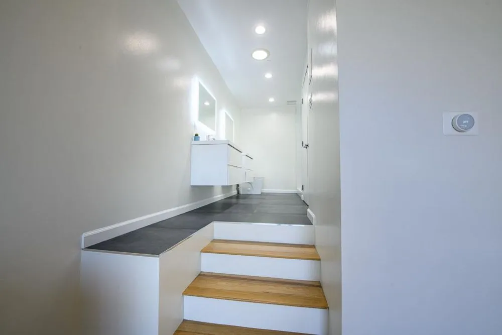 Slide of Home Renew 360