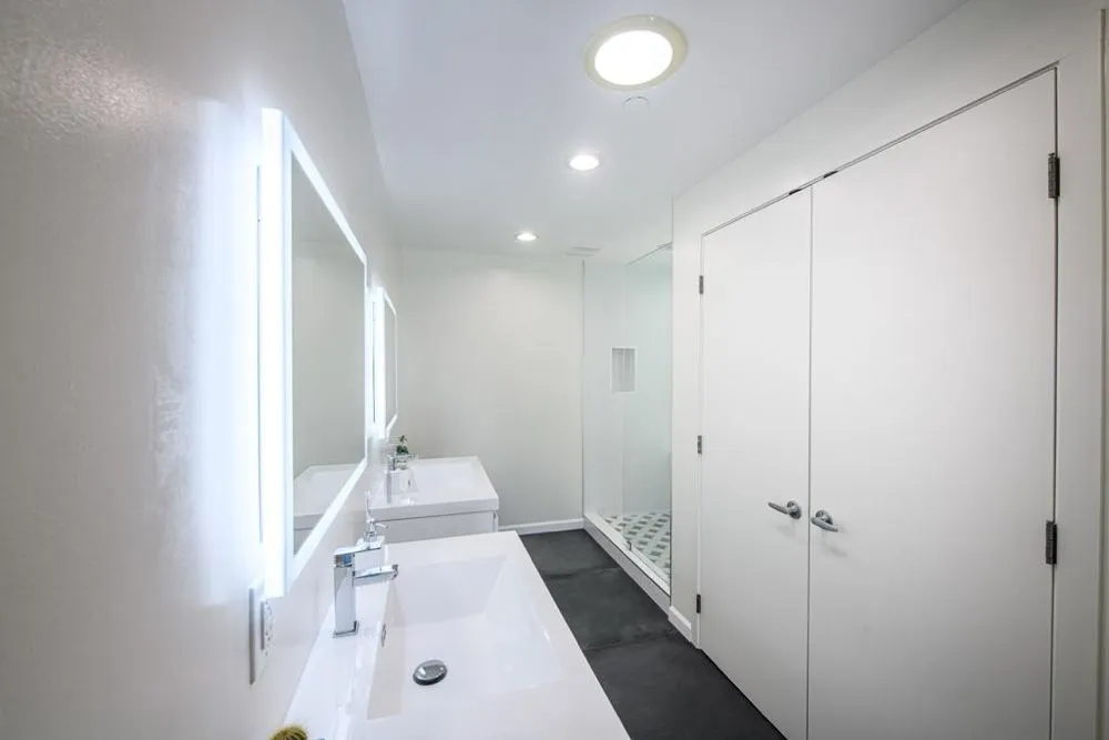 Slide of Home Renew 360