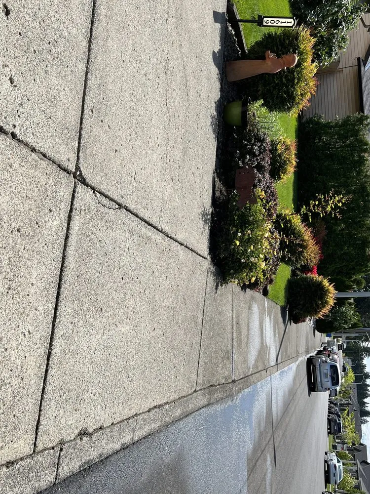 Slide of Home Renewal Softwash