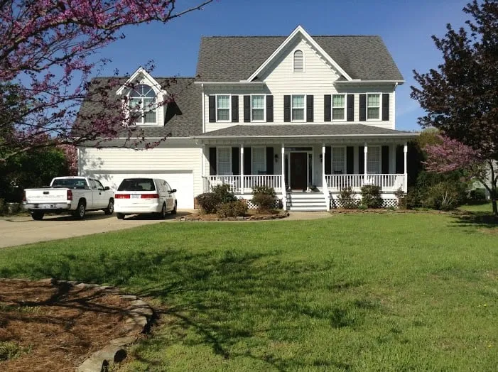 Slide of HomeChoice Roofing