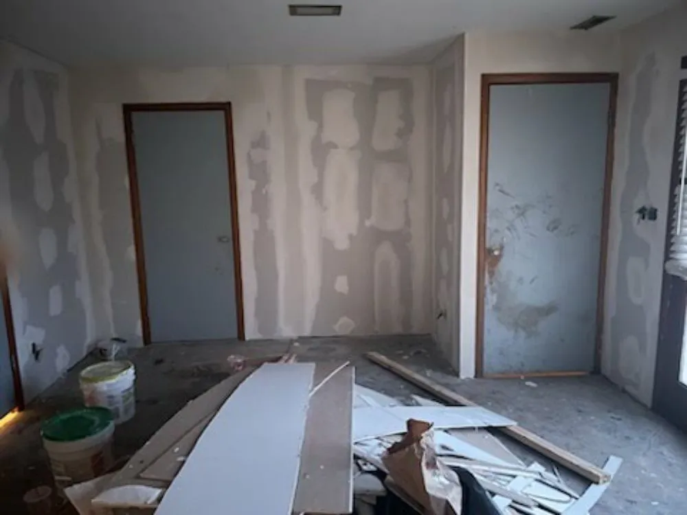 Slide of Homefix Lawrence