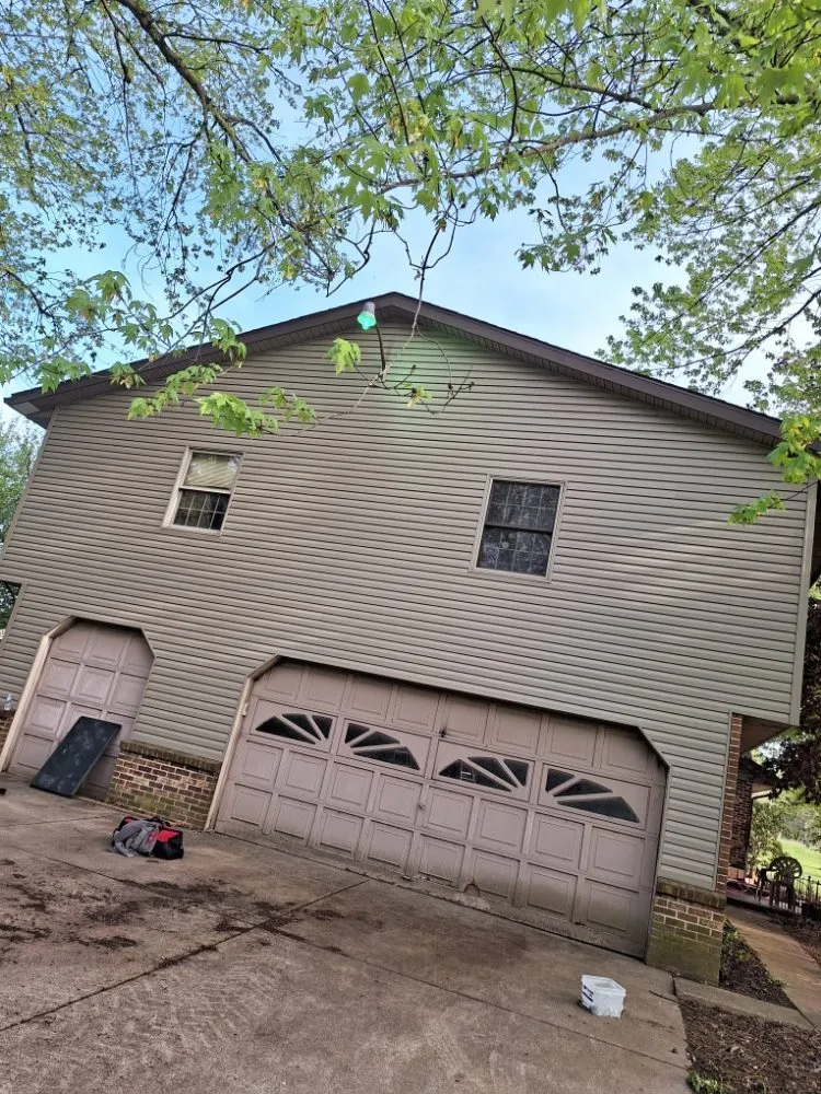 Slide of Homegrown Roofing