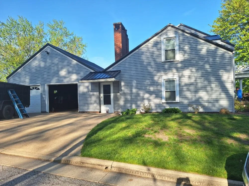 Slide of Homegrown Roofing