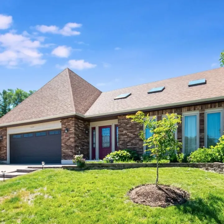 Slide of HomeHero Roofing