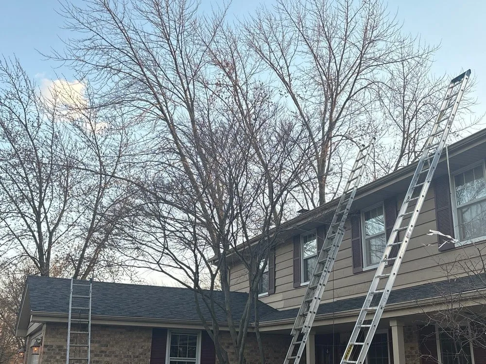 Slide of HomeHero Roofing