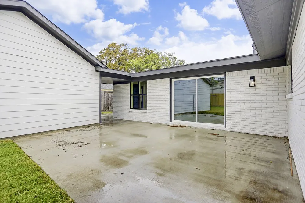 Slide of Homerun Roofing & Construction