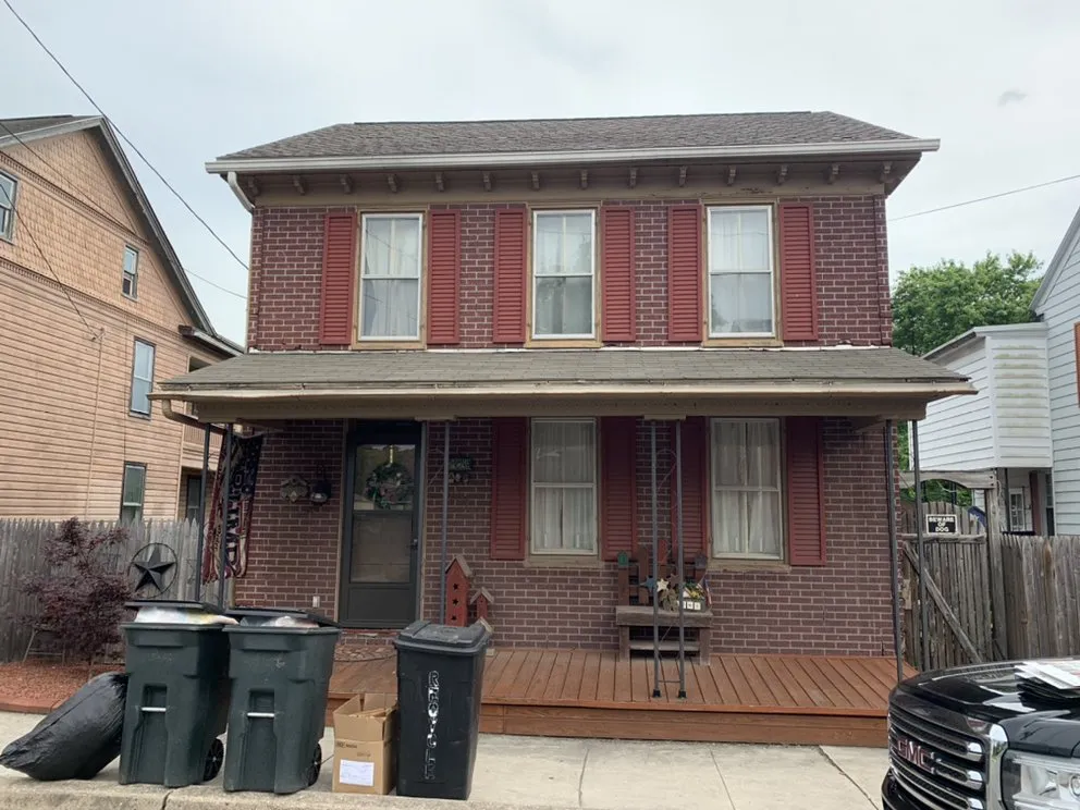 Slide of Hometown Custom Exteriors