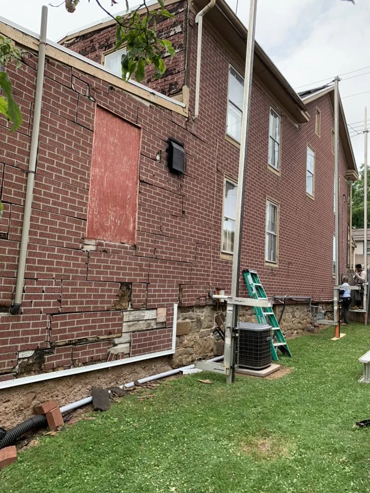 Slide of Hometown Custom Exteriors