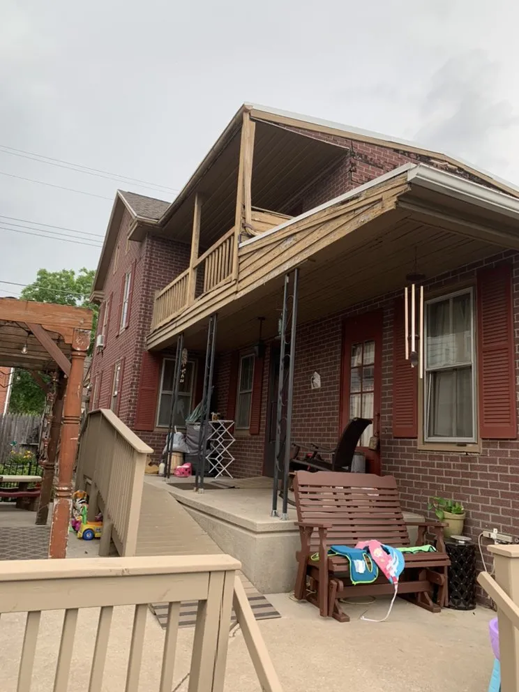 Slide of Hometown Custom Exteriors