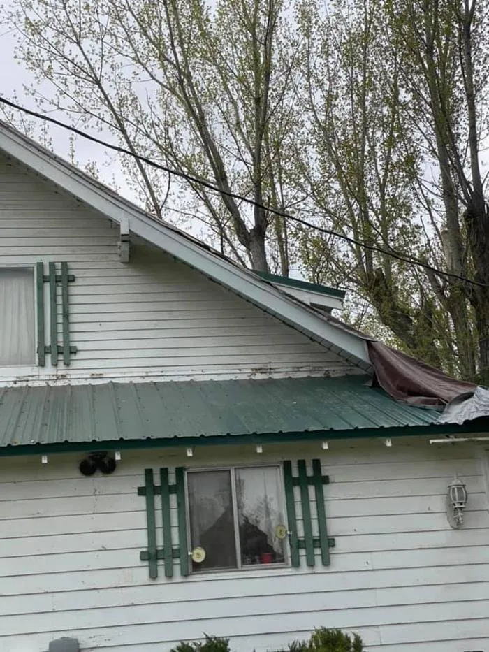 Slide of Hometown Roofing & Construction