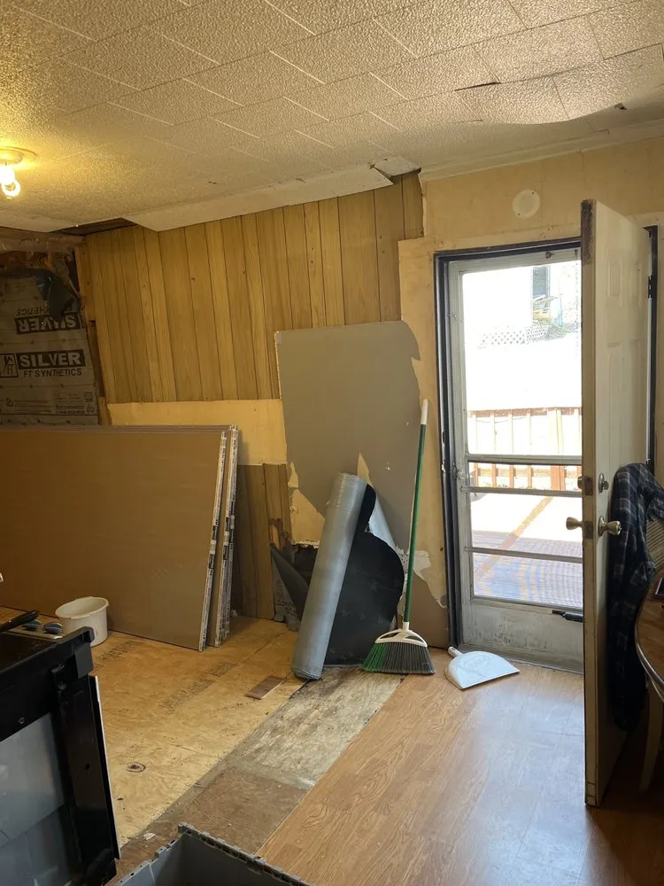 Slide of Hometown Roofing