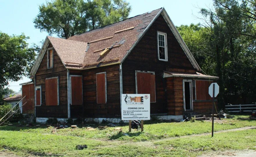 Slide of Hometown Roofing