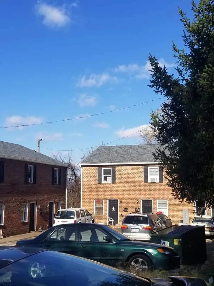 Slide of Hometown roofing