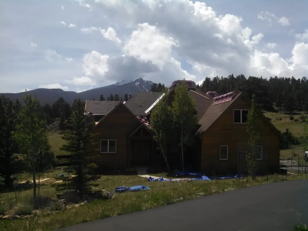 Professional roof repair experts serving Greeley,, CO - HomeTowne Roofing
