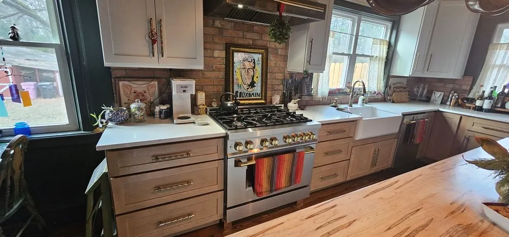 Slide of Homeworks Construction and Remodeling