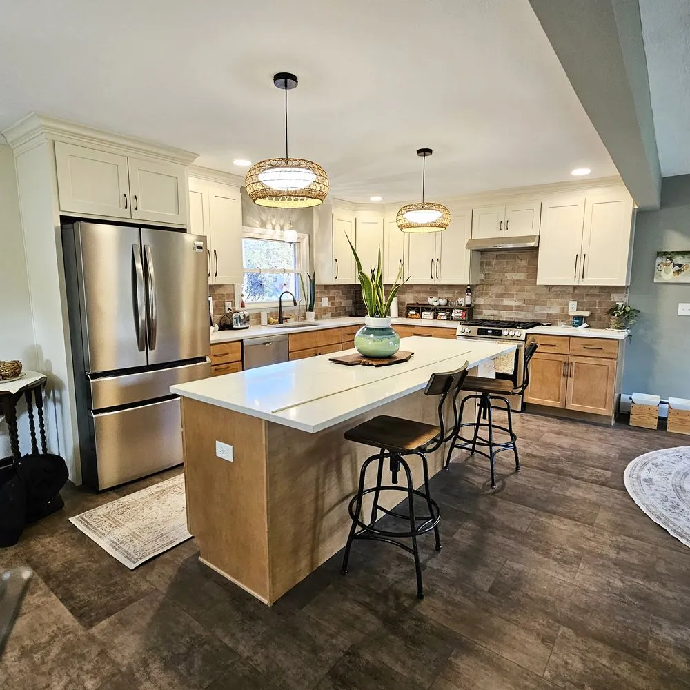 Slide of Homeworks Construction and Remodeling