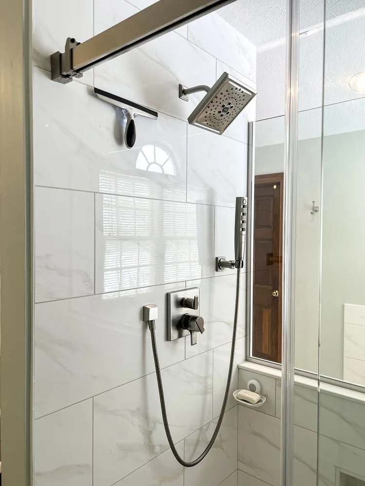 Slide of Homeworks Construction and Remodeling