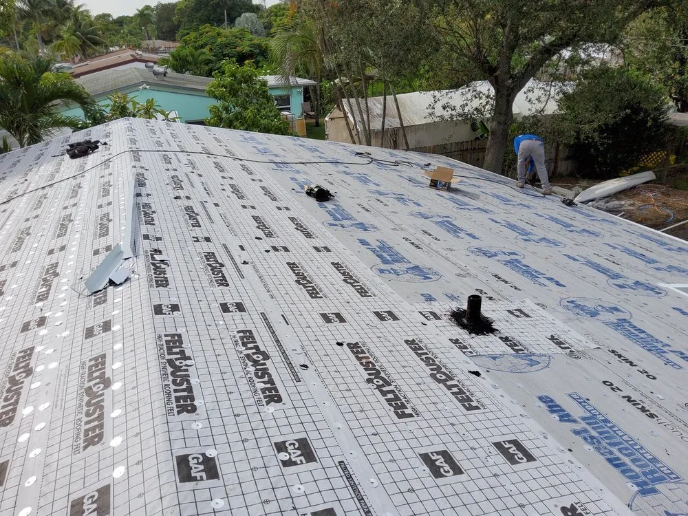 Slide of Honest Abe Roofing