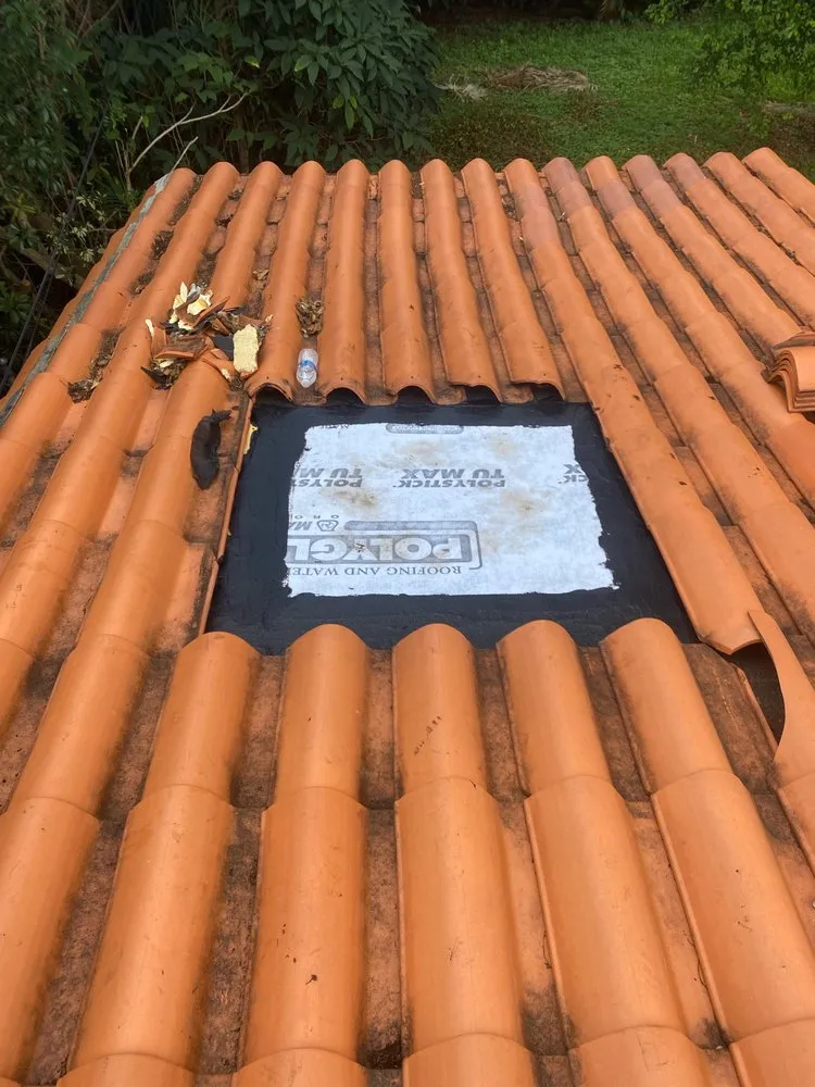 Slide of Honest Abe Roofing