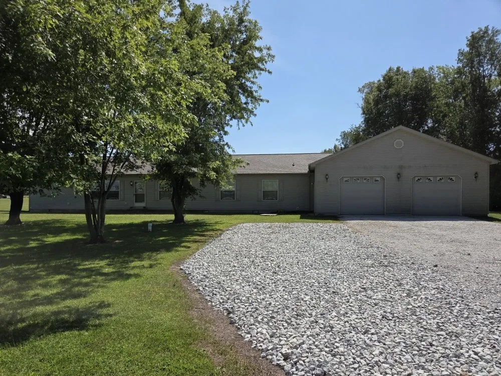 Slide of Honest Abe Roofing