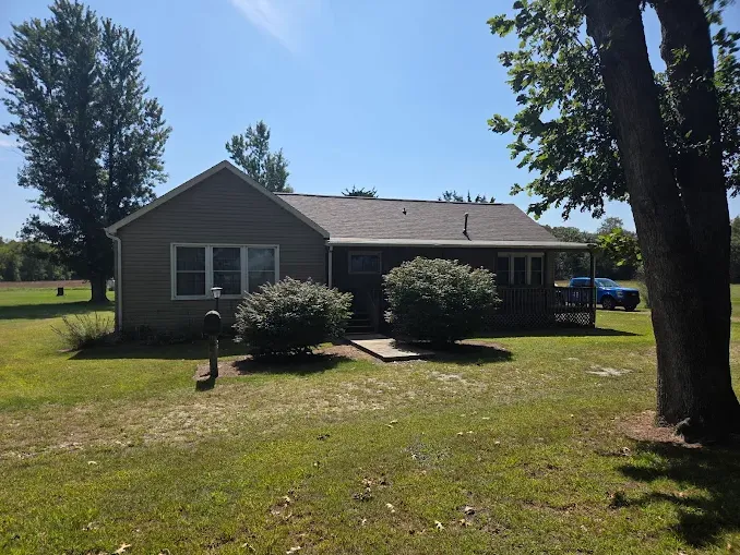 Slide of Honest Abe Roofing