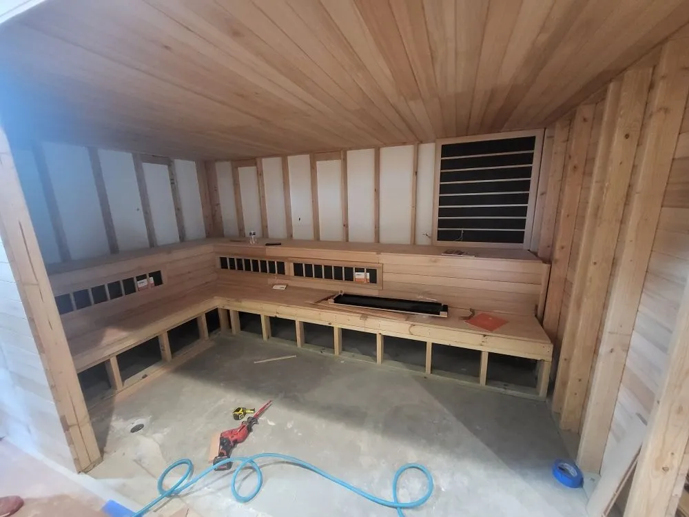 Slide of Honra Builders