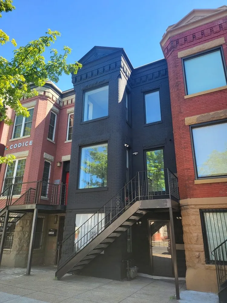 Slide of Honra Builders