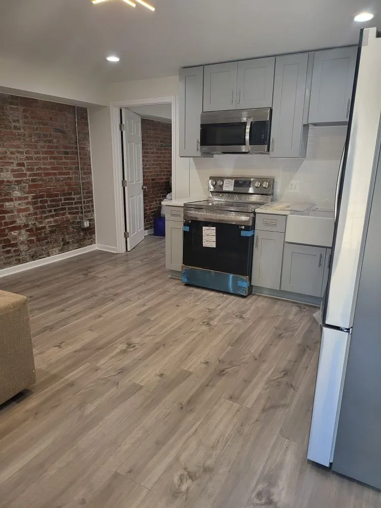 Slide of Honra Builders