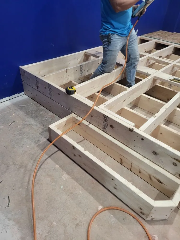 Slide of Honra Builders