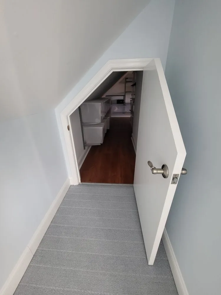 Slide of Honra Builders