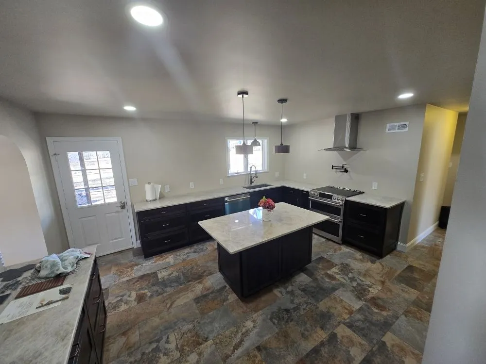 Slide of Honra Builders